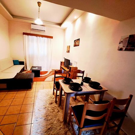 شقة House With Yard Subway 5Min Walk أثينا المظهر الخارجي الصورة